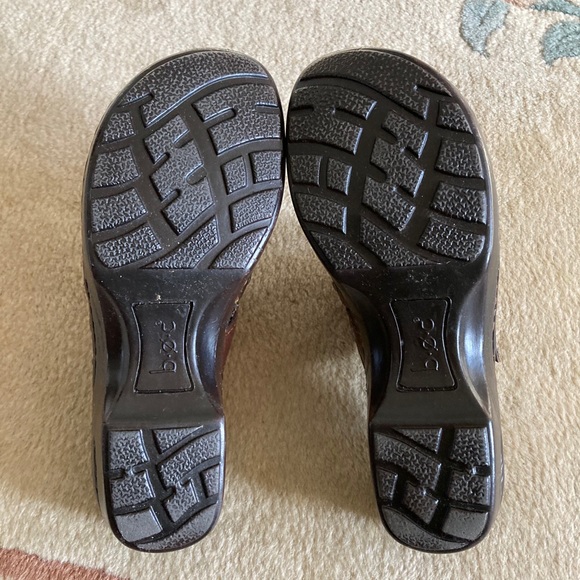 BOC Brown Leather Clogs - Picture 6 of 9